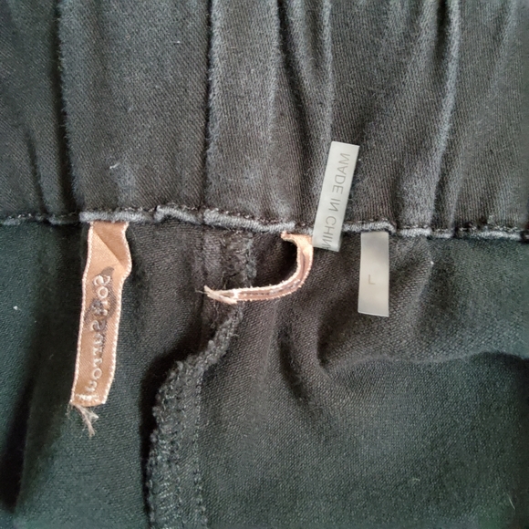 Soft Surroundings The Amazing Black Pants Leggings - Picture 9 of 11